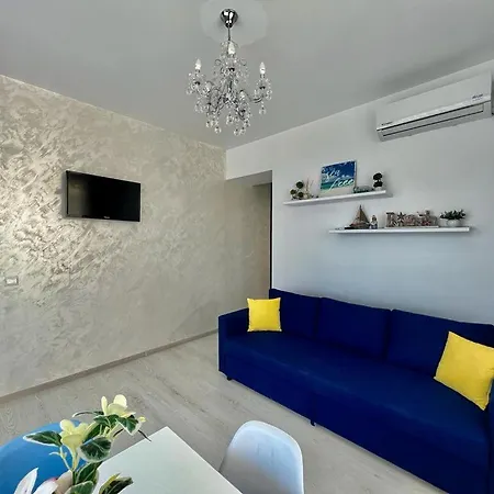 Apartment Nico Summer Mamaia