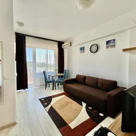 Apartment Nico Summer Mamaia