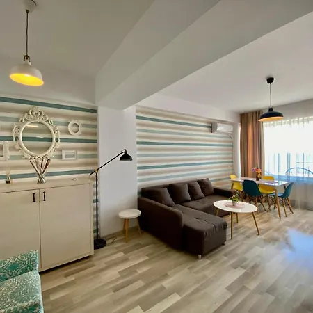 Nico Summer * Mamaia